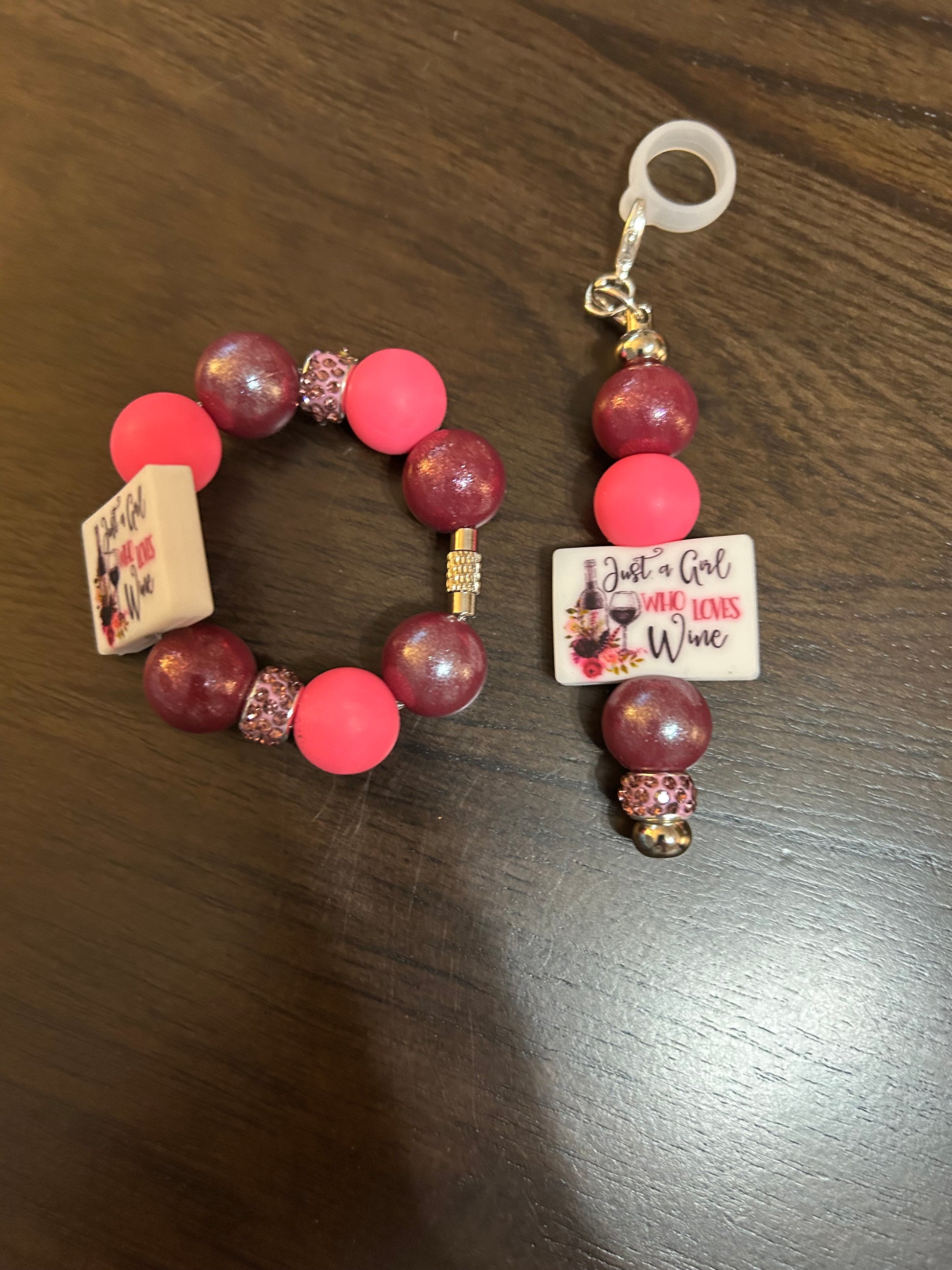 Just a girl who loves wine Straw and Handle Charm set