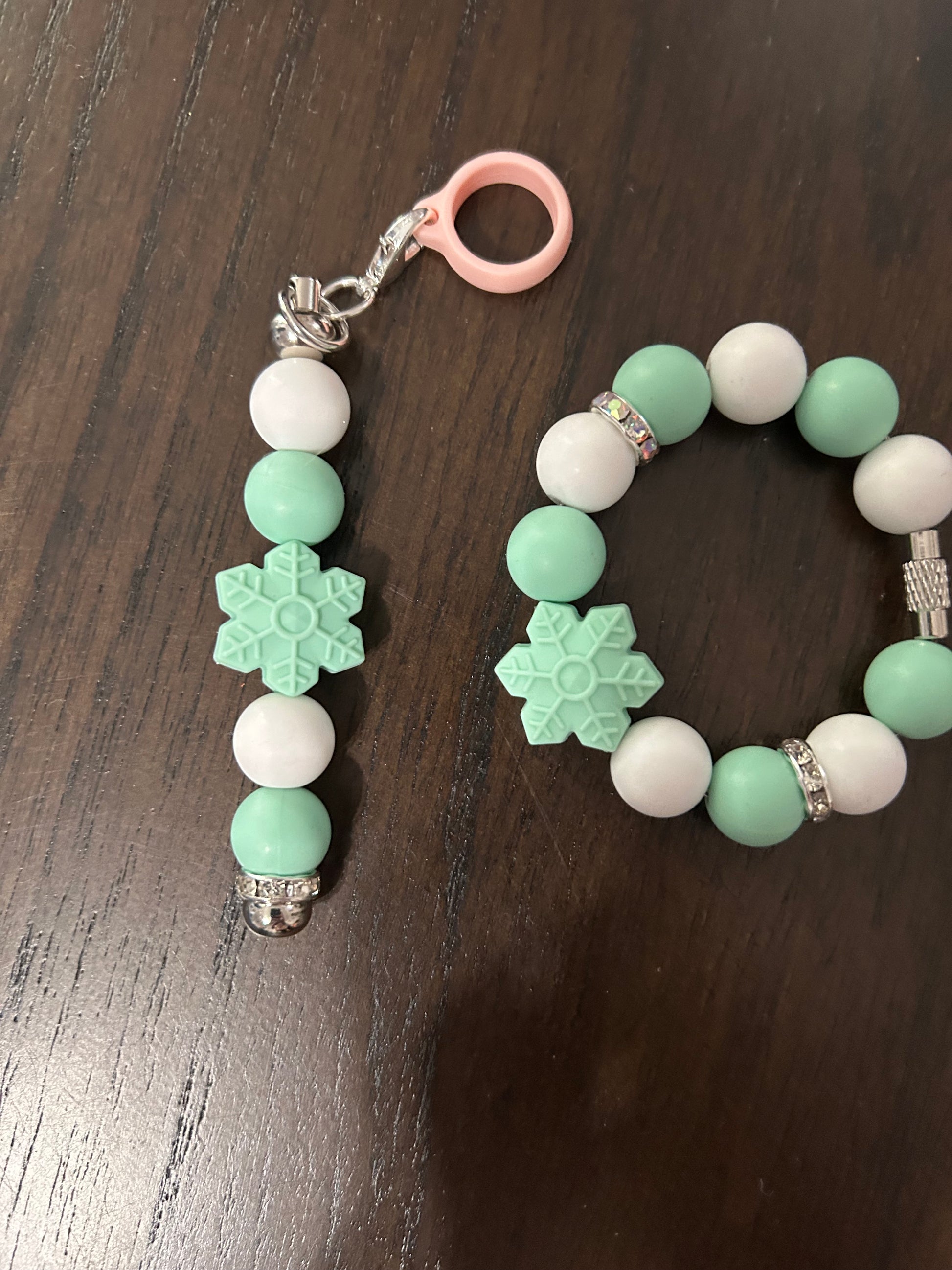 Snowflake Straw and Handle Charm set